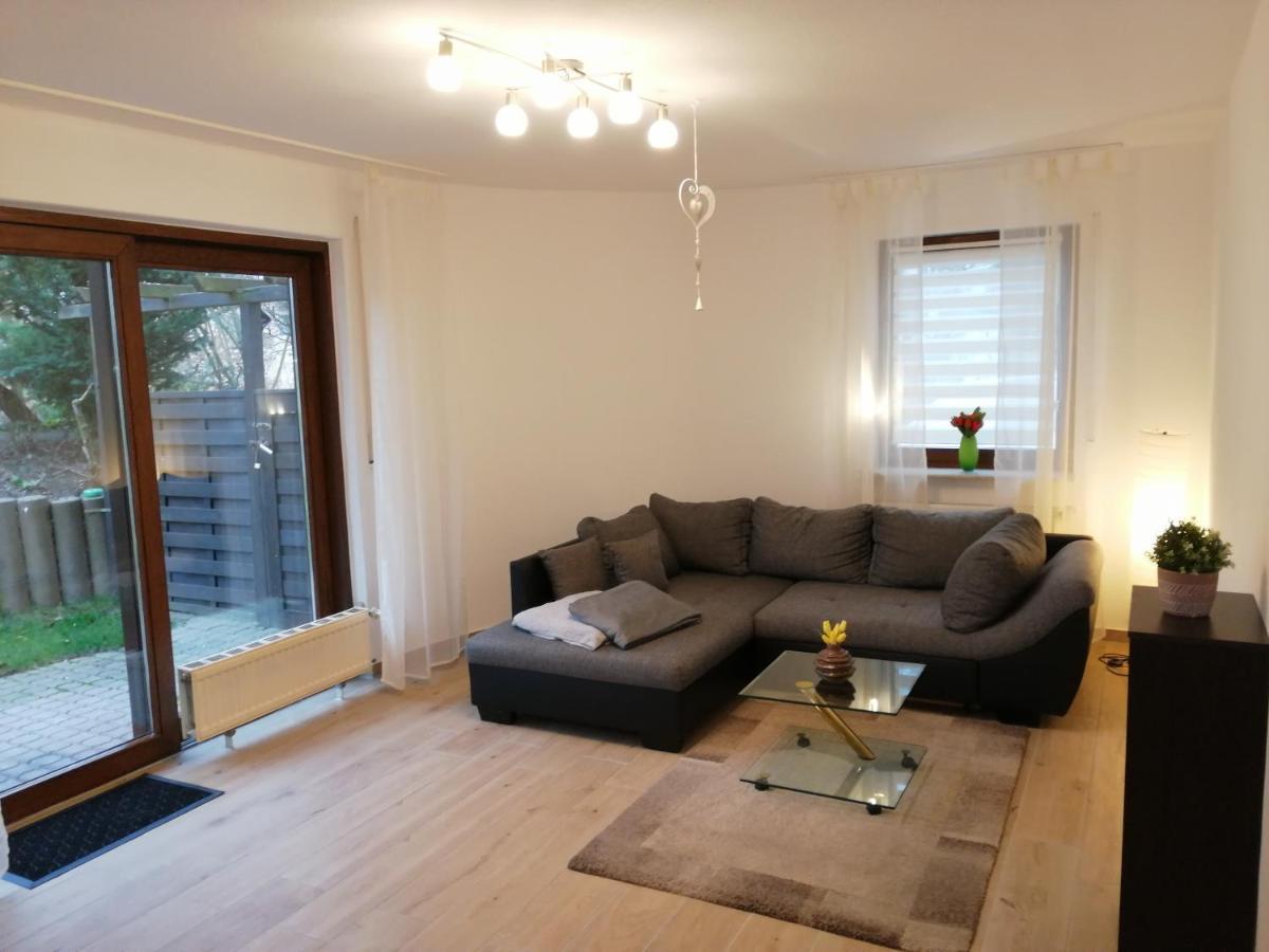 Ebenerdige Ferienwohnung Mit Grosser Terrasse In Der Naehe Des Waldes, Zum Wohlfuehlen Schoneck Exteriör bild