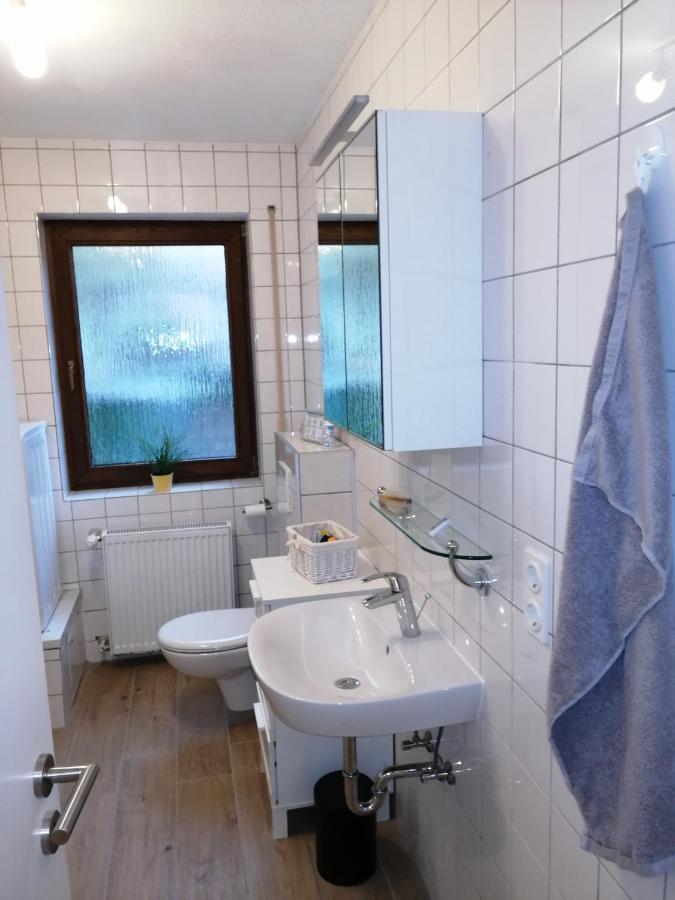 Ebenerdige Ferienwohnung Mit Grosser Terrasse In Der Naehe Des Waldes, Zum Wohlfuehlen Schoneck Exteriör bild