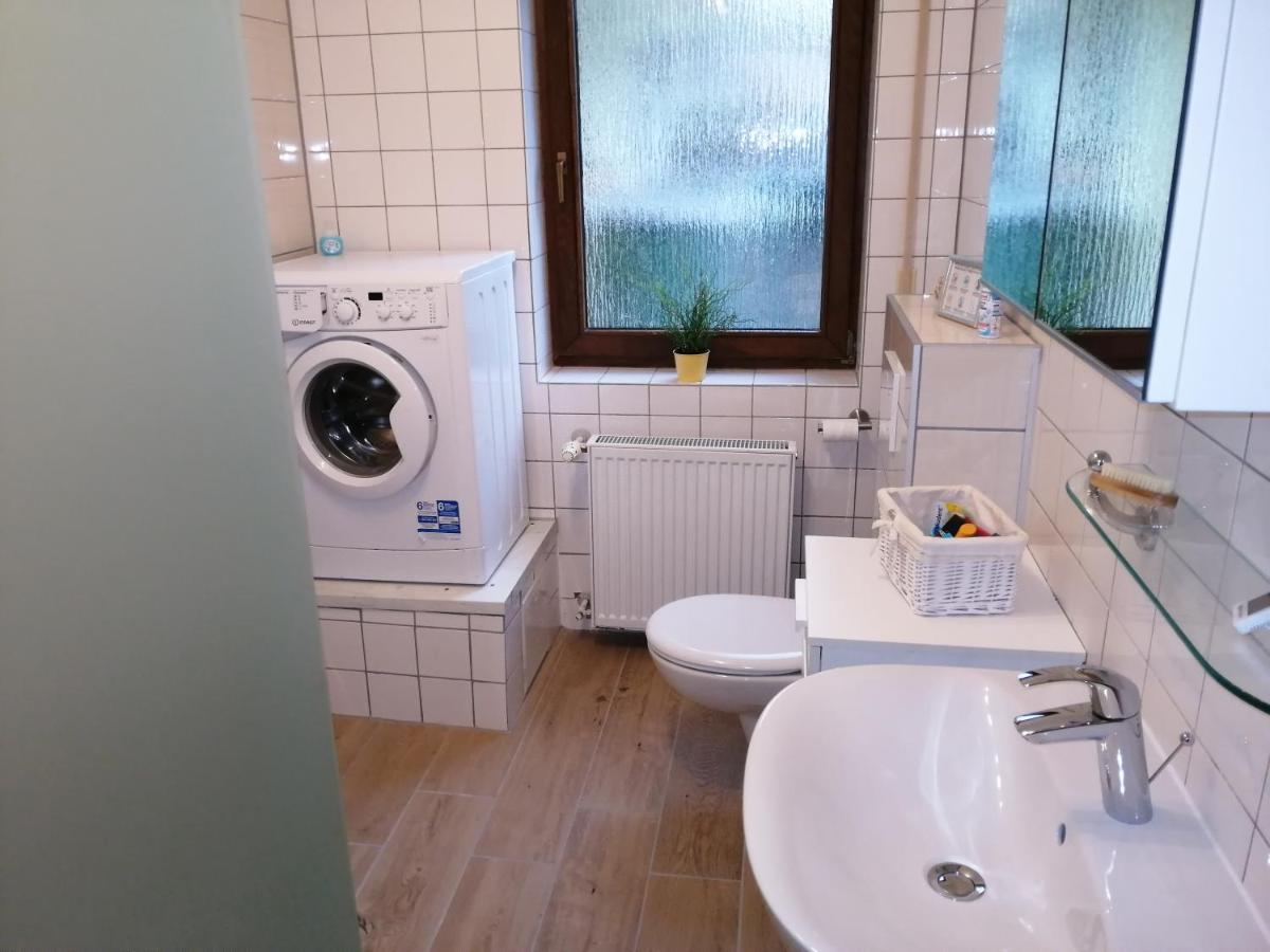 Ebenerdige Ferienwohnung Mit Grosser Terrasse In Der Naehe Des Waldes, Zum Wohlfuehlen Schoneck Exteriör bild